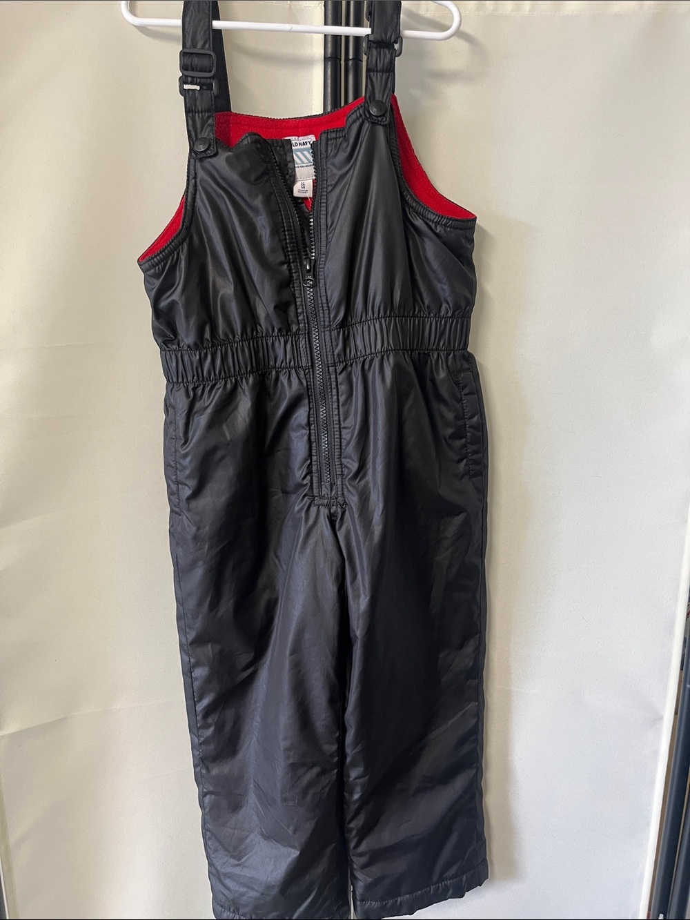 Old Navy 5T Kids Black Snow Bibs with Red Fleece Lining